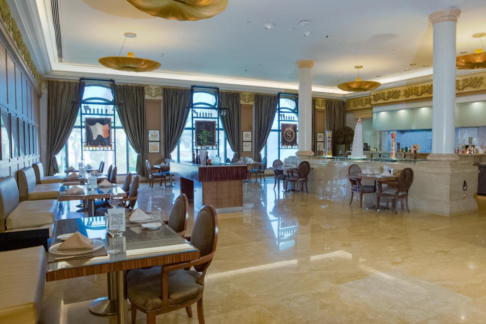 Sheraton Dammam Hotel & Convention Centre Екстериор снимка