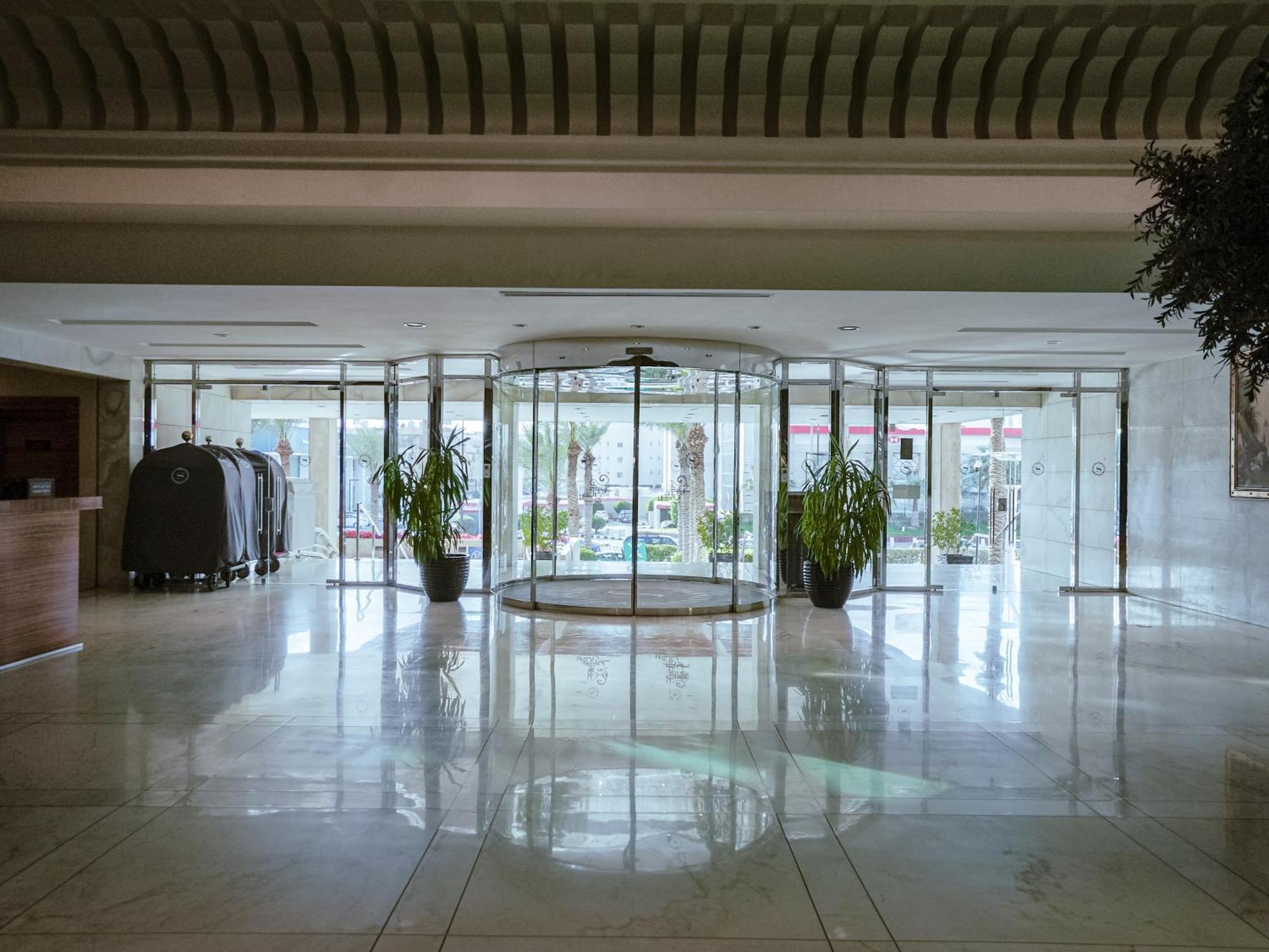 Sheraton Dammam Hotel & Convention Centre Екстериор снимка